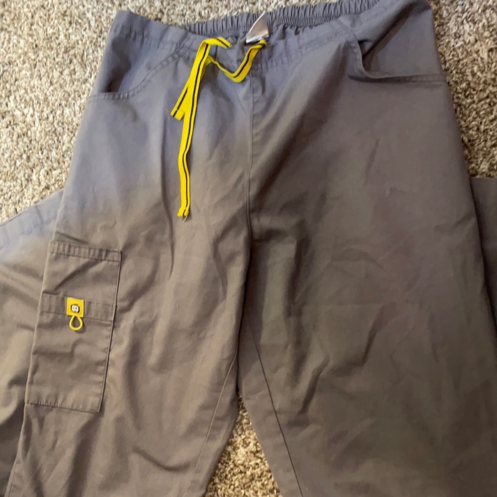 Wonderwink gray scrub pants size S
